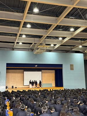 061225　終業式10